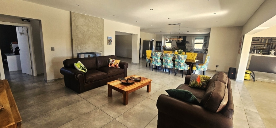 To Let 7 Bedroom Property for Rent in Wigwam North West